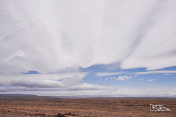 Paisagens e o céu típico da patagônia, no nosso caminho para El Chaltén, na Argentina